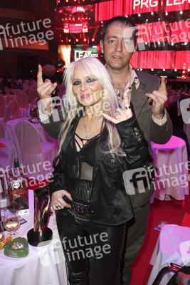 Doro Pesch, Rainald Grebe