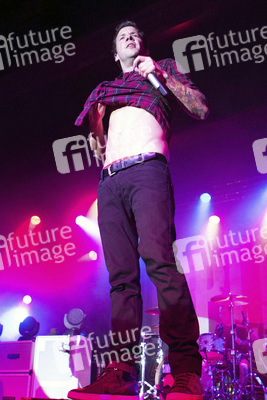 Pierre Bouvier (Simple Plan)