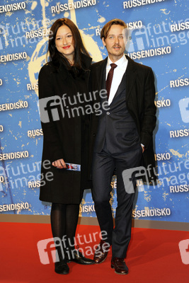 Tom Schilling und seine Freundin Annie Mosebach