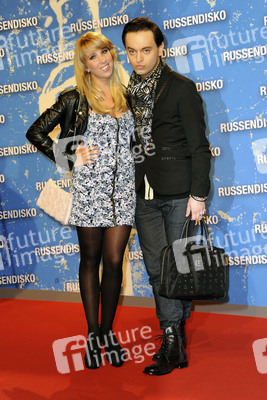 Annemarie Eilfeld, Julian F.M. Stoeckel