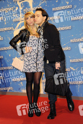 Annemarie Eilfeld, Julian F.M. Stoeckel