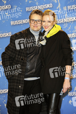 Rolf Scheider und Begleitung