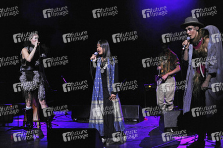 Sierra 'Rosie' Casady, Bianca 'Coco' Casady (CocoRosie)