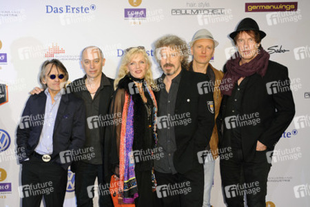 Wolfgang Niedecken mit Ehefrau Tina und seiner Band BAP