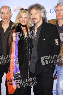 Wolfgang Niedecken mit Ehefrau Tina