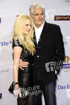 Mirja Du Mont, Sky Du Mont