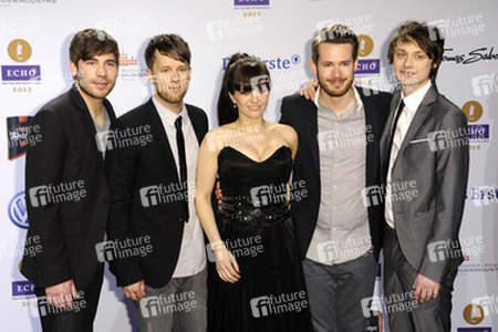 Revolverheld und Marta Jandova (Die Happy)