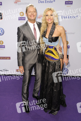 Uwe Fahrenkrog-Petersen, Kamaliya