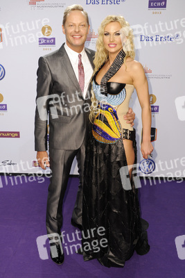 Uwe Fahrenkrog-Petersen, Kamaliya