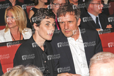 Nina Kunzendorf mit Begleitung