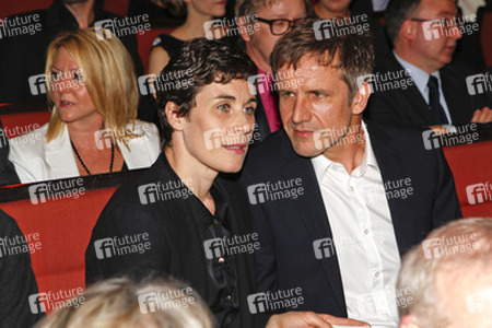 Nina Kunzendorf mit Begleitung