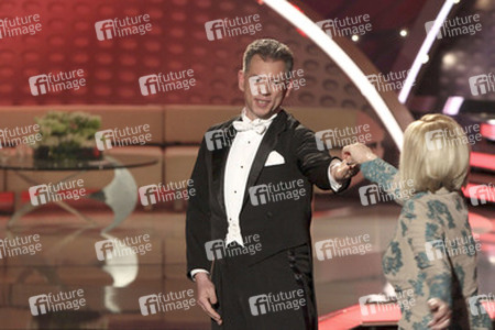 Carmen Nebel mit Turniertänzer