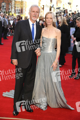 James Cameron mit Ehefrau Suzy Amis Cameron