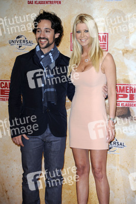 Thomas Ian Nicholas, Tara Reid