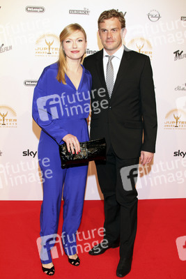 Johanna-Christine Gehlen, Sebastian Bezzel