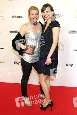 Annette Frier mit Begleitung