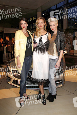 Johanna Gerber, Karolina Kurkova, Anika Scheibe