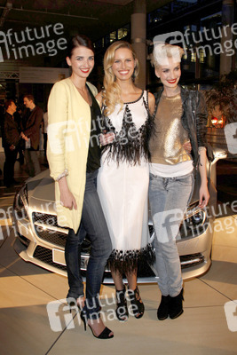 Johanna Gerber, Karolina Kurkova, Anika Scheibe