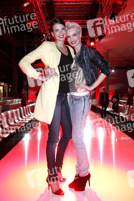 Johanna Gerber, Anika Scheibe