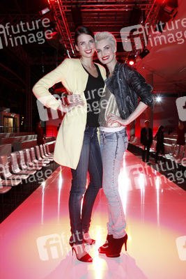 Johanna Gerber, Anika Scheibe