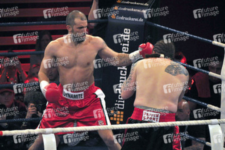 Martin Kesici, Jay Khan