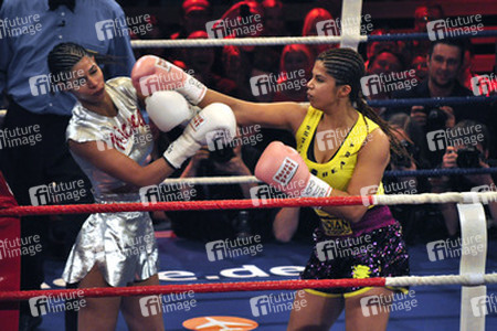 Micaela Schäfer, Indira Weis