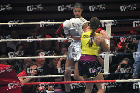 Micaela Schäfer, Indira Weis