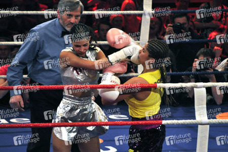 Micaela Schäfer, Indira Weis