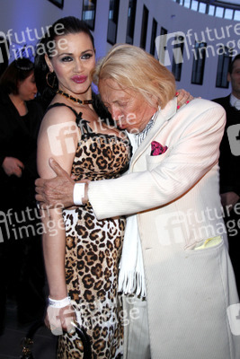 Djamila Rowe, Rolf Eden