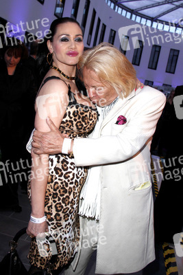 Djamila Rowe, Rolf Eden