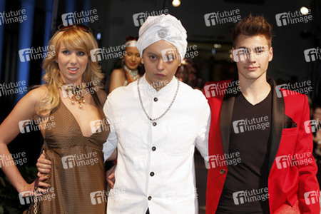 Annemarie Eilfeld, Julian F.M. Stoeckel, Model