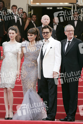 Astrid Bergès-Frisbey, Penélope Cruz, Johnny Depp, Geoffrey Rush