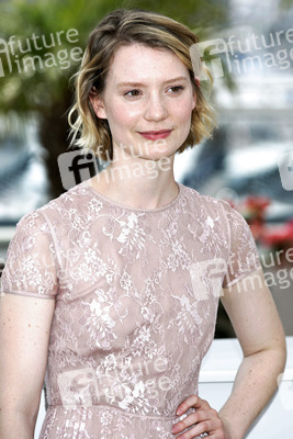 Mia Wasikowska