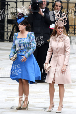 Eugenie Mountbatten-Windsor / Princess Eugenie of York, Beatrice Mountbatten-Windsor / Princess Beatrice of York