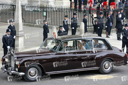 Beatrice Mountbatten-Windsor / Princess Beatrice of York, Eugenie Mountbatten-Windsor / Princess Eugenie of York, Prinz Andrew Mountbatten-Windsor