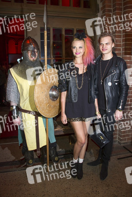 Bonnie Strange, Wilson Gonzalez Ochsenknecht