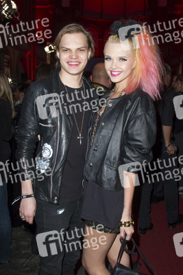 Wilson Gonzalez Ochsenknecht, Bonnie Strange