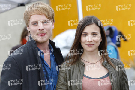 Stefan Konarske, Aylin Tezel