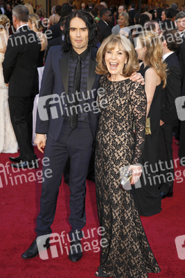 Russell Brand mit Mutter