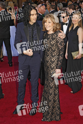 Russell Brand mit Mutter
