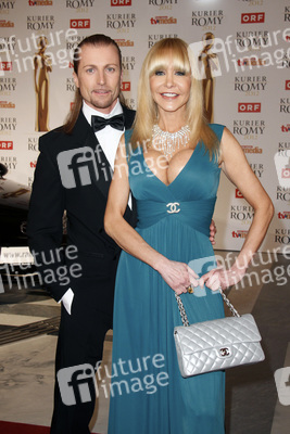 Gerhard Egger, Dolly Buster