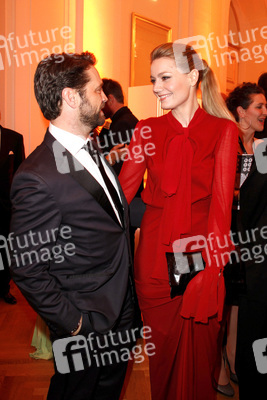 Jason Priestley, Martina Hill