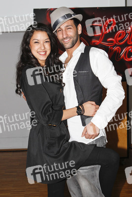 Rebecca Mir, Massimo Sinato