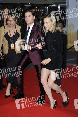 Zac Efron, Taylor Schilling