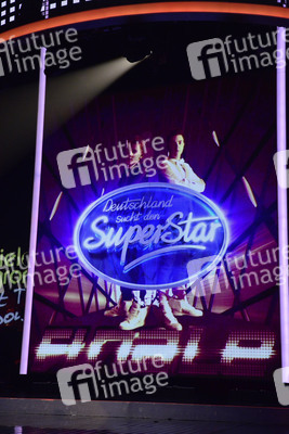 Daniele Negroni und Luca Hänni Banner