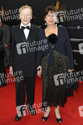 Otto Sander, Monika Hansen