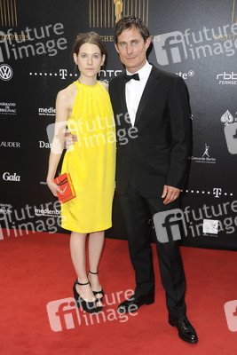 Clemens Schick mit Aino Laberenz