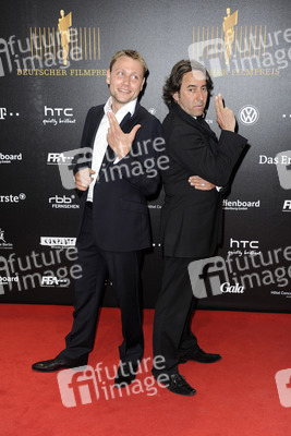 Max Riemelt, Dieter Landuris