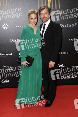 Bernadette Heerwagen mit Begleitung