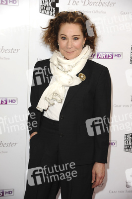Zoe Wanamaker